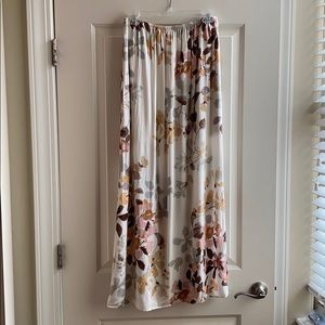 Lovestitch maxi skirt Sz-LG